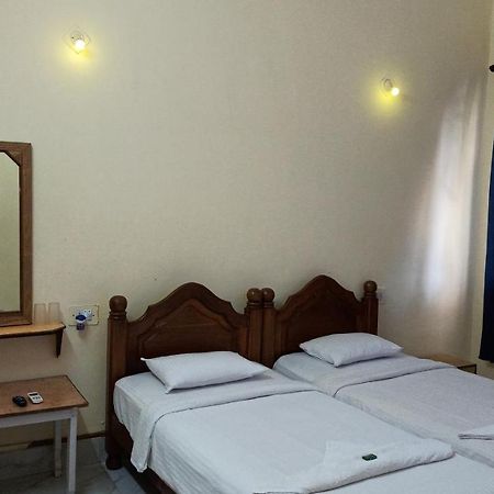 Williams Beach Retreat Colva Esterno foto