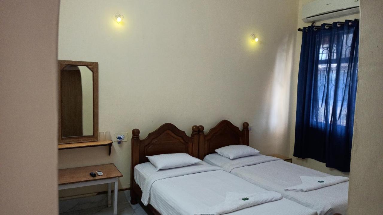 Williams Beach Retreat Colva Esterno foto